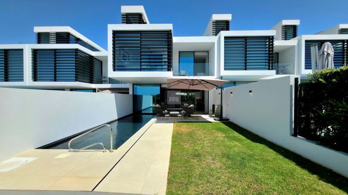 Image No.1-3 Bed Townhouse for sale