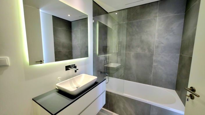 Image No.17-3 Bed Townhouse for sale