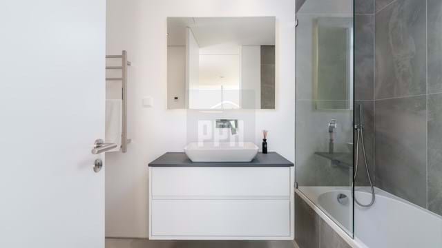 Image No.18-3 Bed Townhouse for sale