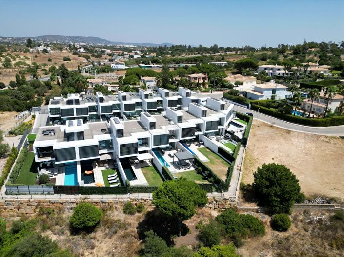 Image No.29-3 Bed Townhouse for sale