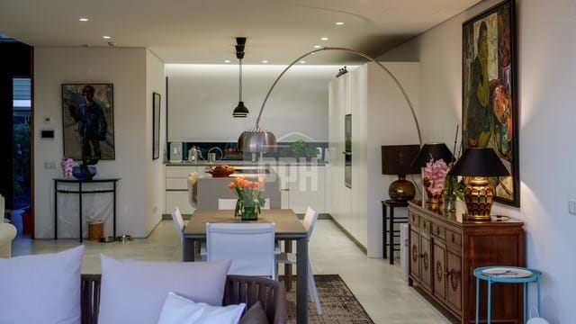 Image No.5-3 Bed Townhouse for sale