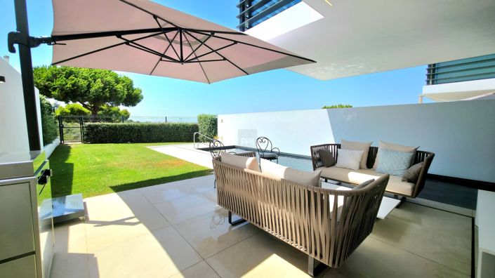 Image No.8-3 Bed Townhouse for sale