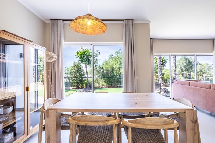 Image No.30-2 Bed Townhouse for sale