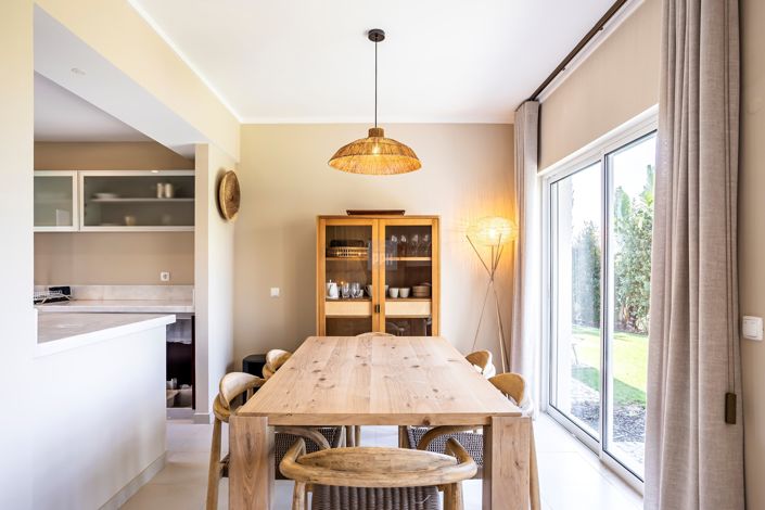 Image No.33-2 Bed Townhouse for sale