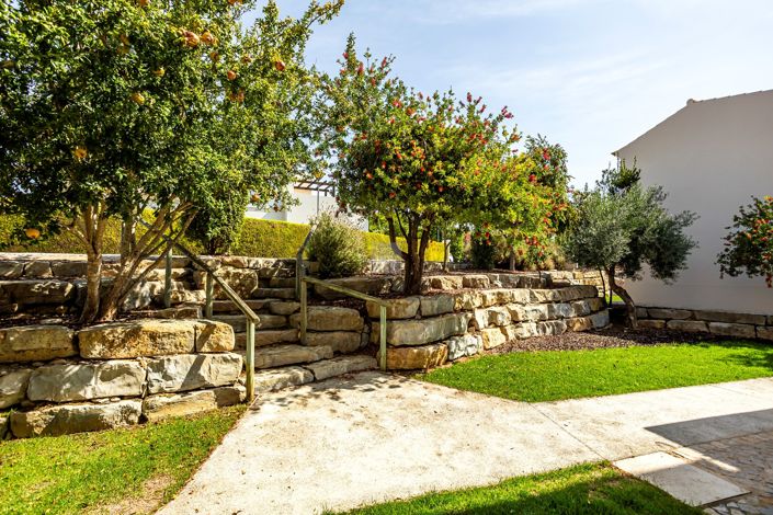 Image No.56-2 Bed Townhouse for sale