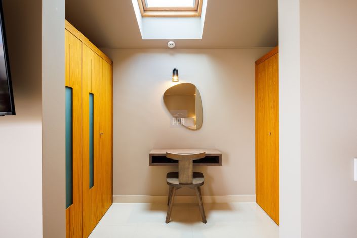 Image No.12-2 Bed Property for sale