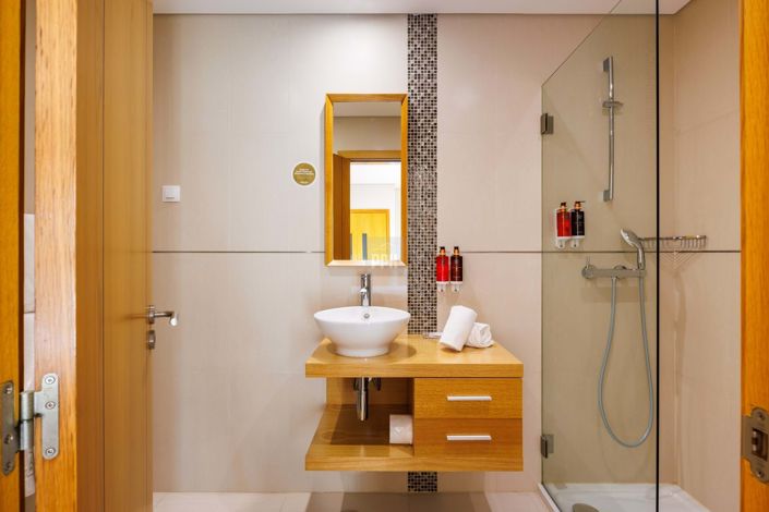 Image No.12-3 Bed Property for sale