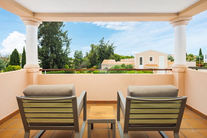 Image No.18-3 Bed Property for sale