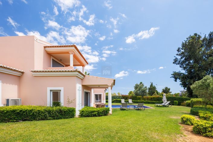 Image No.24-3 Bed Property for sale