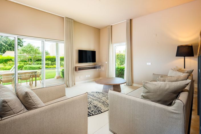 Image No.3-3 Bed Property for sale