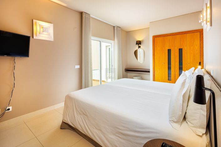 Image No.9-3 Bed Property for sale