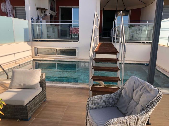 Image No.14-3 Bed Townhouse for sale