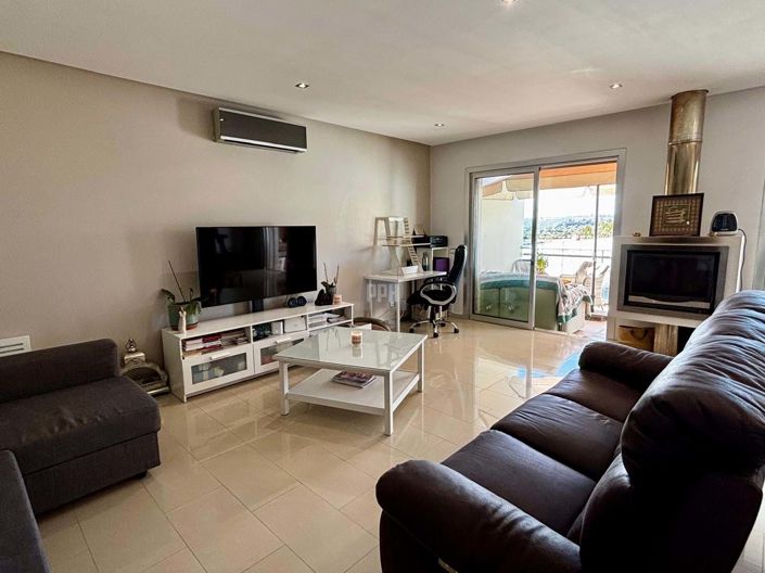 Image No.15-3 Bed Townhouse for sale