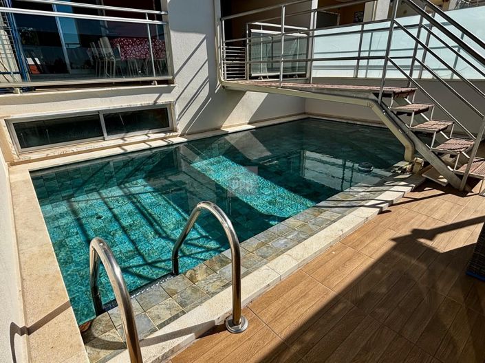 Image No.22-3 Bed Townhouse for sale