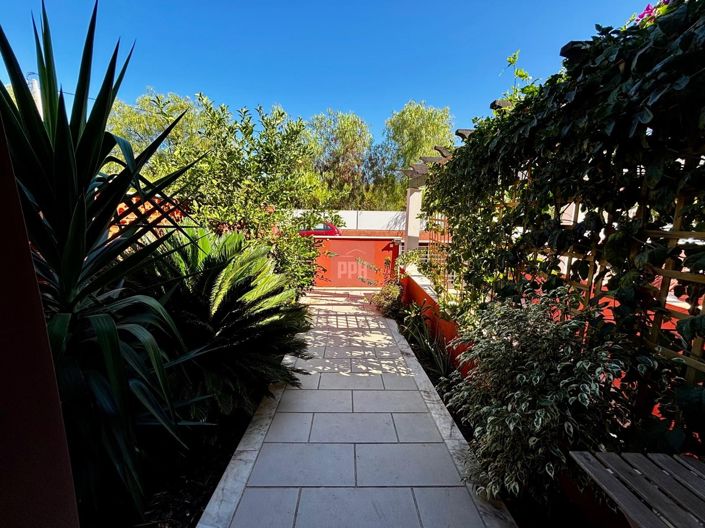 Image No.37-3 Bed Townhouse for sale