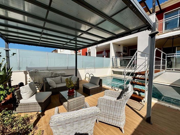 Image No.42-3 Bed Townhouse for sale