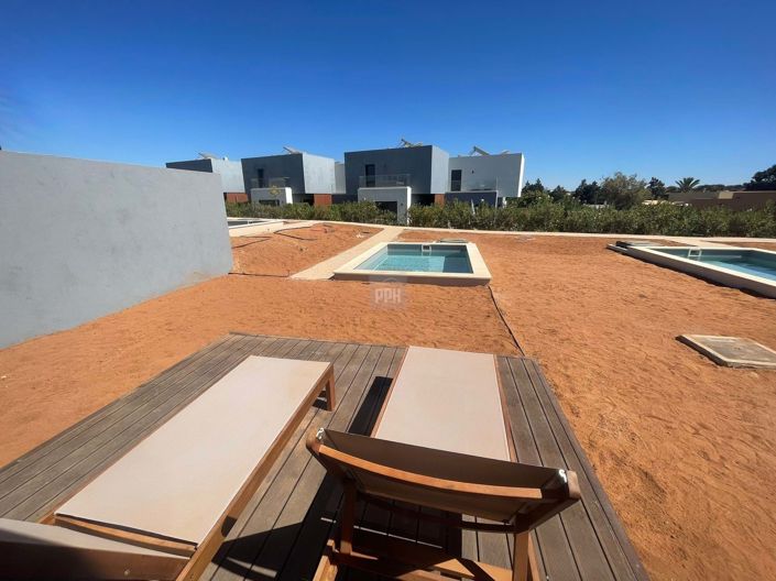 Image No.17-2 Bed Villa for sale