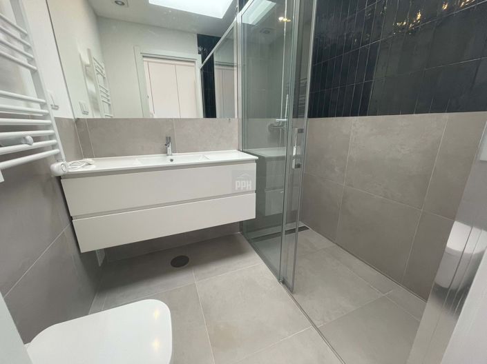 Image No.26-2 Bed Villa for sale