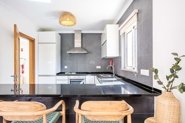 Image No.11-3 Bed Townhouse for sale