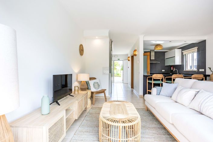 Image No.15-3 Bed Townhouse for sale