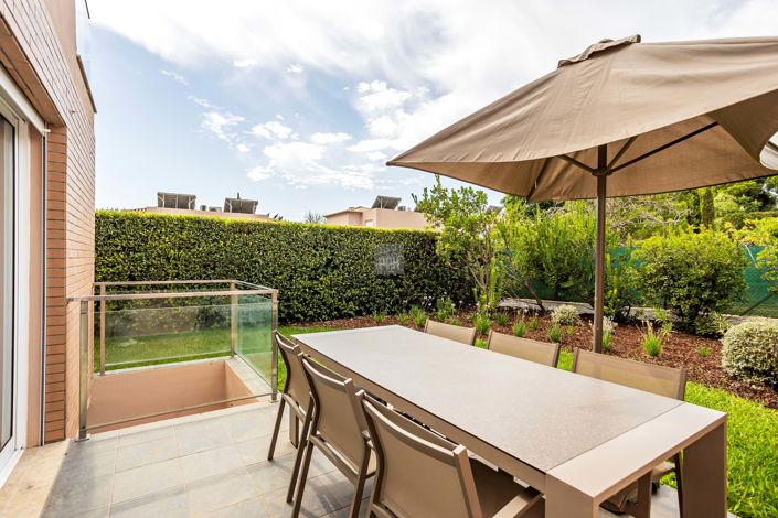 Image No.27-3 Bed Townhouse for sale