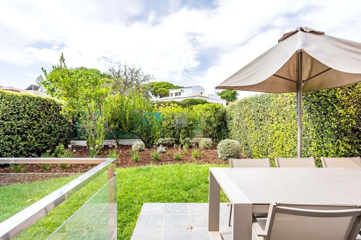 Image No.29-3 Bed Townhouse for sale