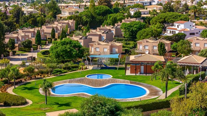 Image No.3-3 Bed Townhouse for sale