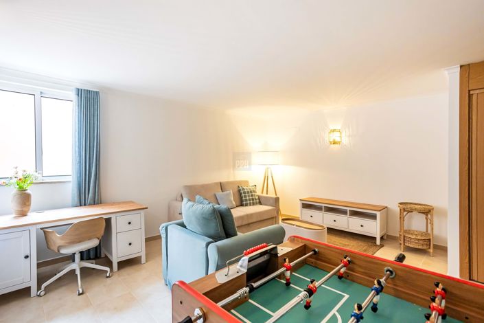 Image No.45-3 Bed Townhouse for sale