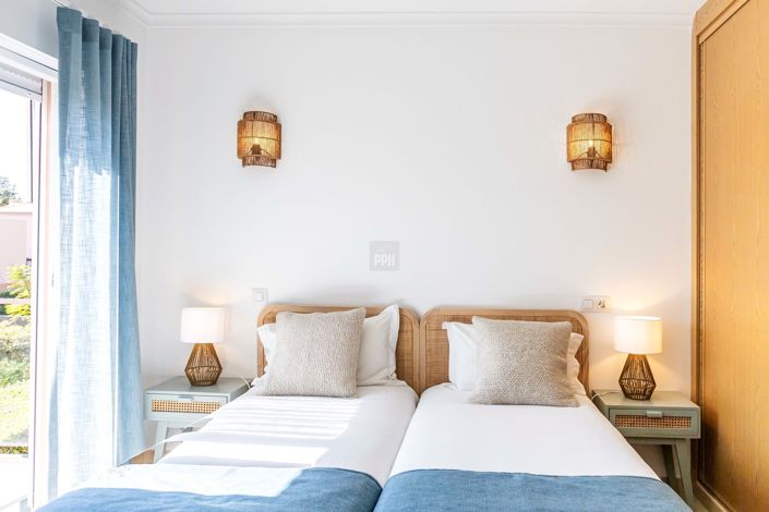 Image No.57-3 Bed Townhouse for sale