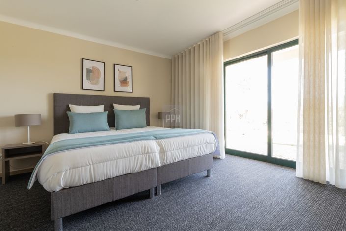 Image No.22-2 Bed Apartment for sale