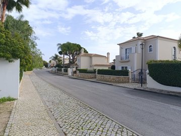 2344-352524-f99b9e343b07b1ea73851c331dc41644a