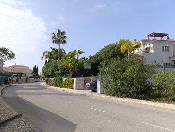 2344-352527-f99b9e343b07b1ea73851c331dc41644a