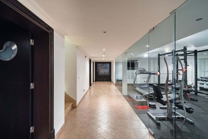 Image No.31-6 Bed Villa for sale