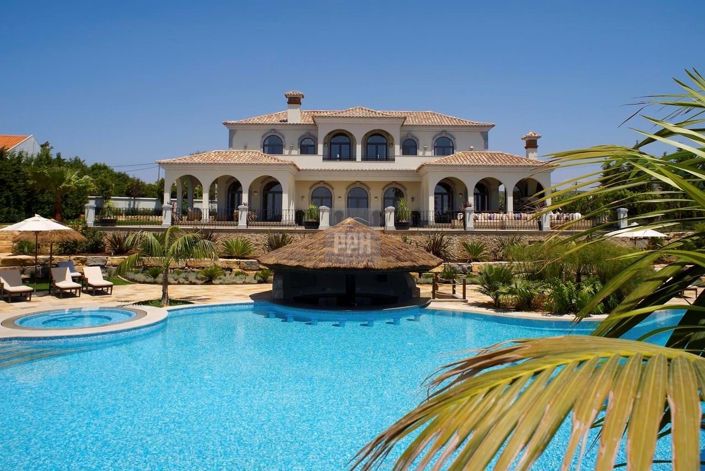 Image No.7-6 Bed Villa for sale