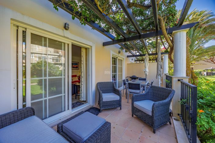 Image No.15-4 Bed Townhouse for sale