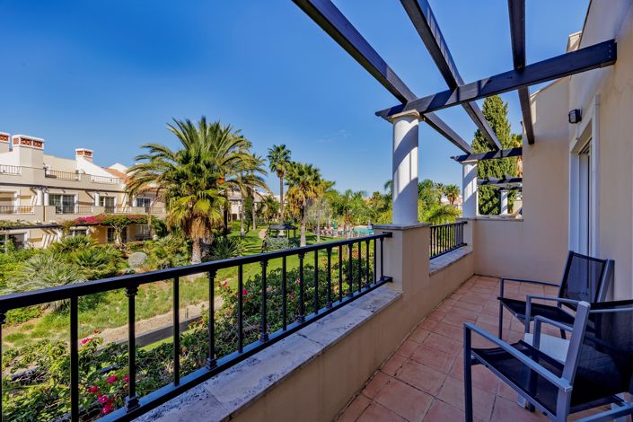 Image No.28-4 Bed Townhouse for sale