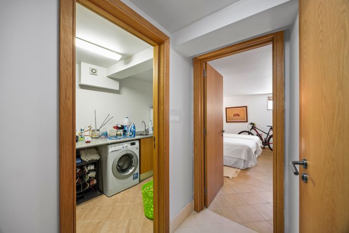 Image No.31-4 Bed Townhouse for sale