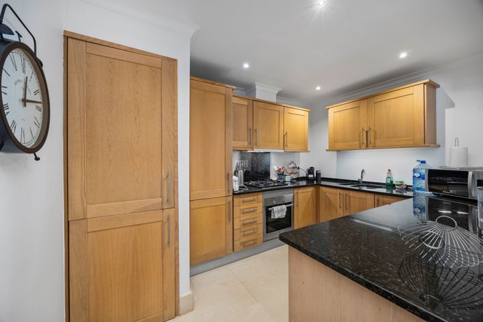 Image No.8-4 Bed Townhouse for sale