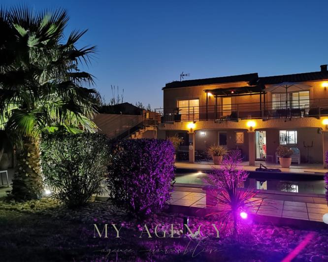 Image No.14-8 Bed Property for sale