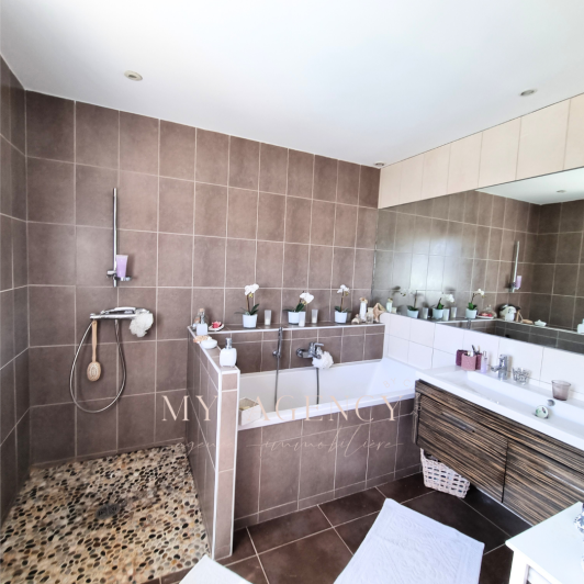 Image No.20-4 Bed House/Villa for sale