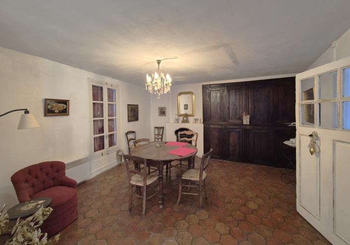 Image No.8-4 Bed Village House for sale