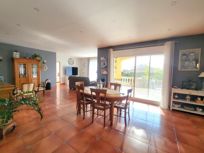 Image No.5-Villa de 4 chambres à vendre à Caux