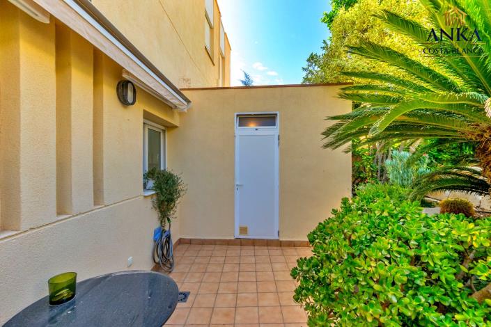 Image No.23-3 Bed Chalet for sale