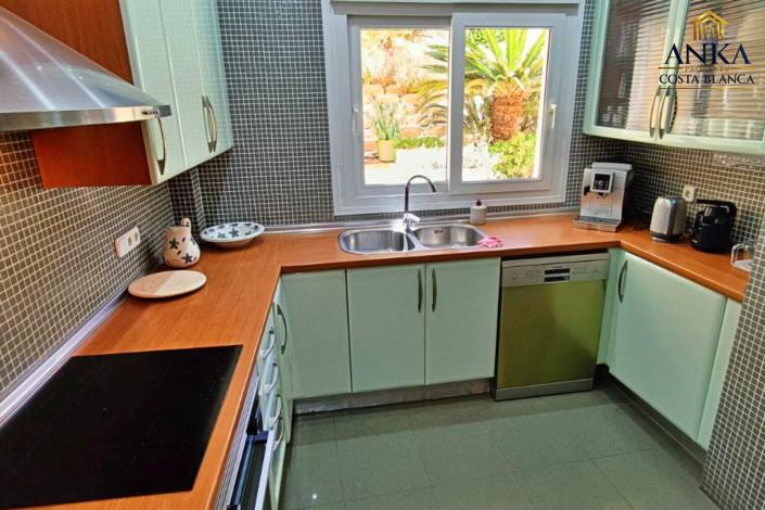 Image No.19-3 Bed Chalet for sale