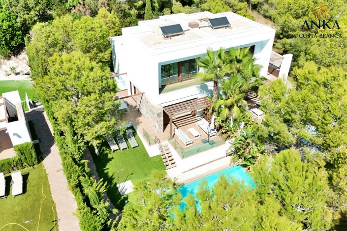 Image No.6-4 Bed Villa for sale