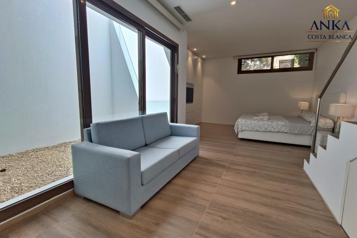 Image No.18-4 Bed Villa for sale