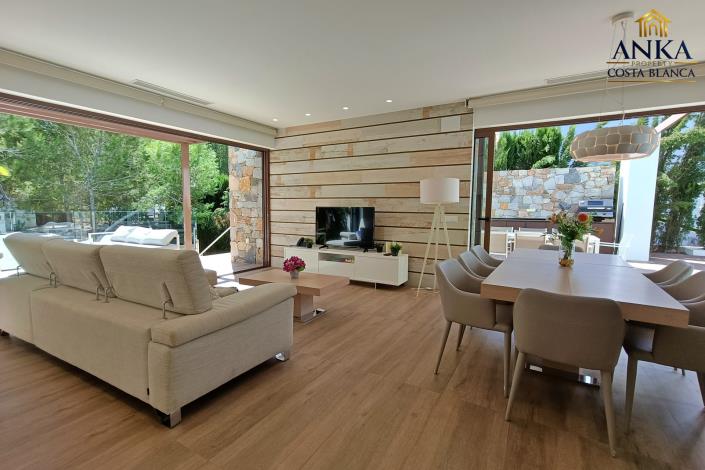 Image No.12-4 Bed Villa for sale