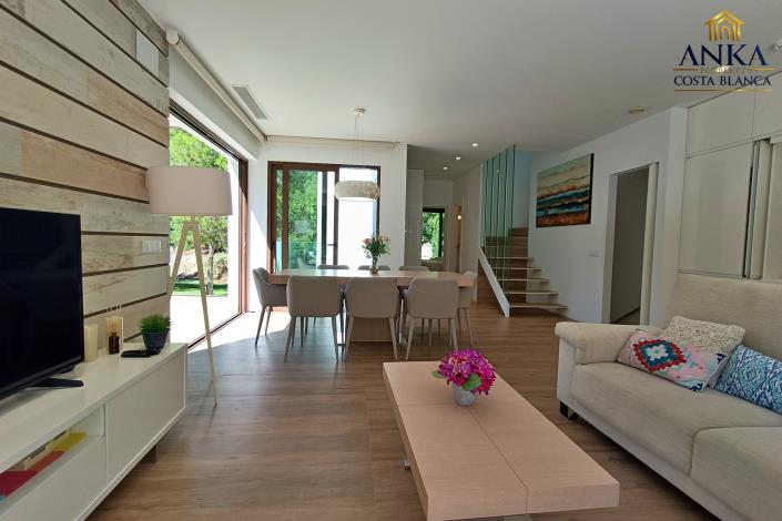 Image No.11-4 Bed Villa for sale