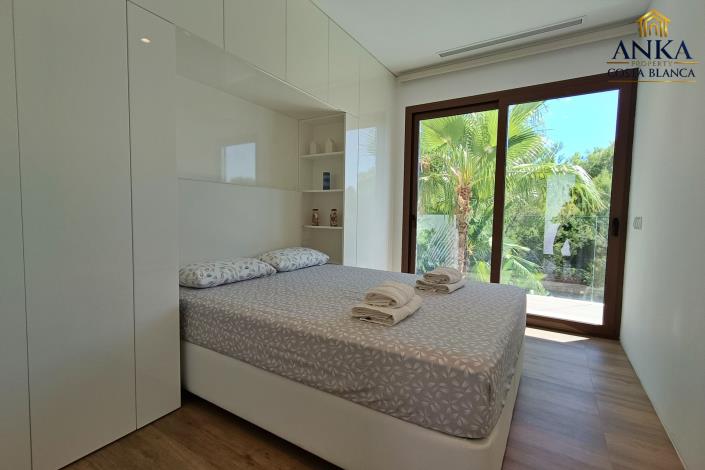 Image No.27-4 Bed Villa for sale