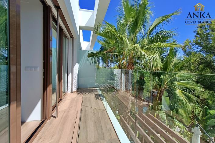 Image No.33-4 Bed Villa for sale